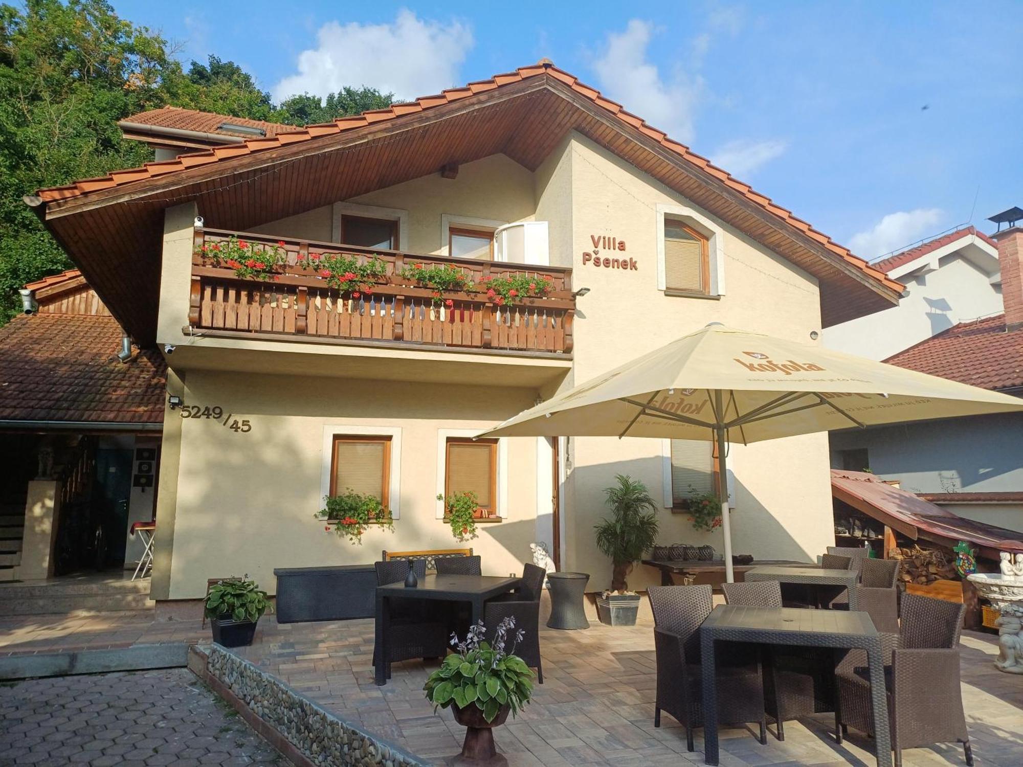 Villa Psenek Banka Esterno foto